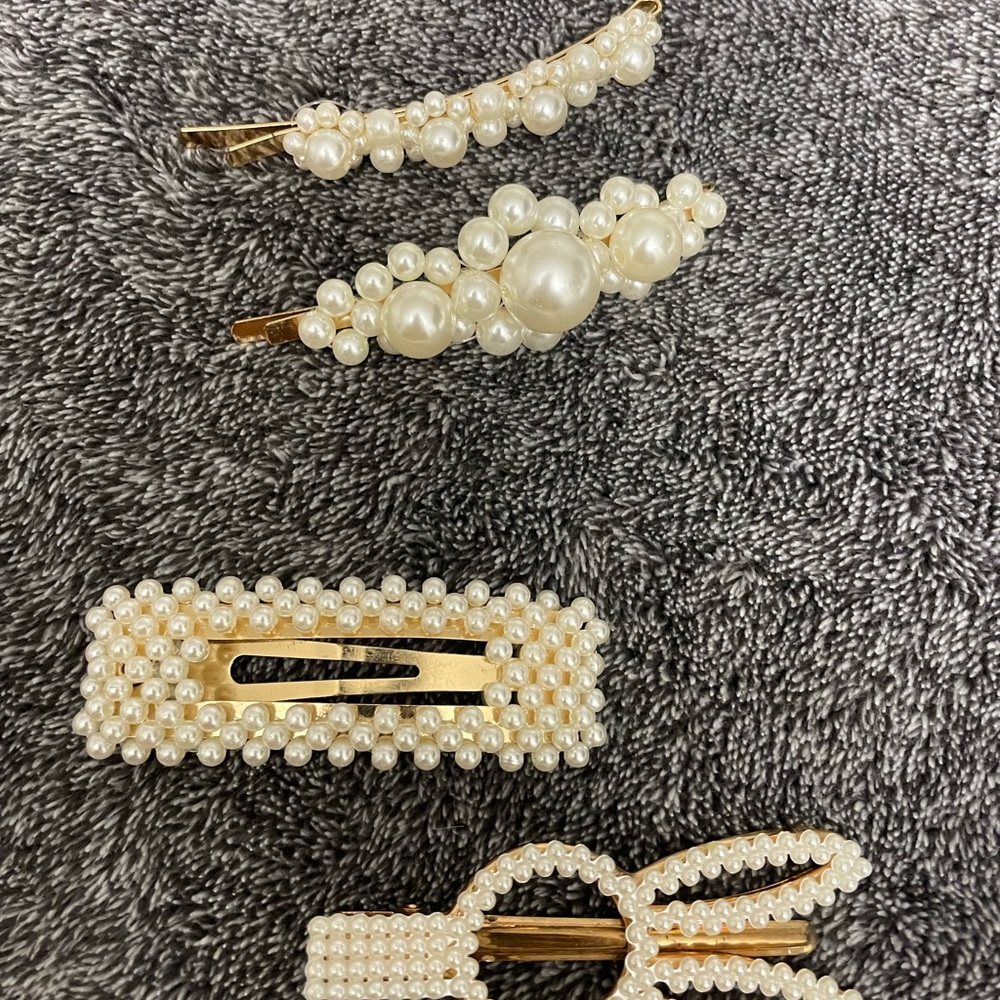 Elegant Pearl Hair Clips Set